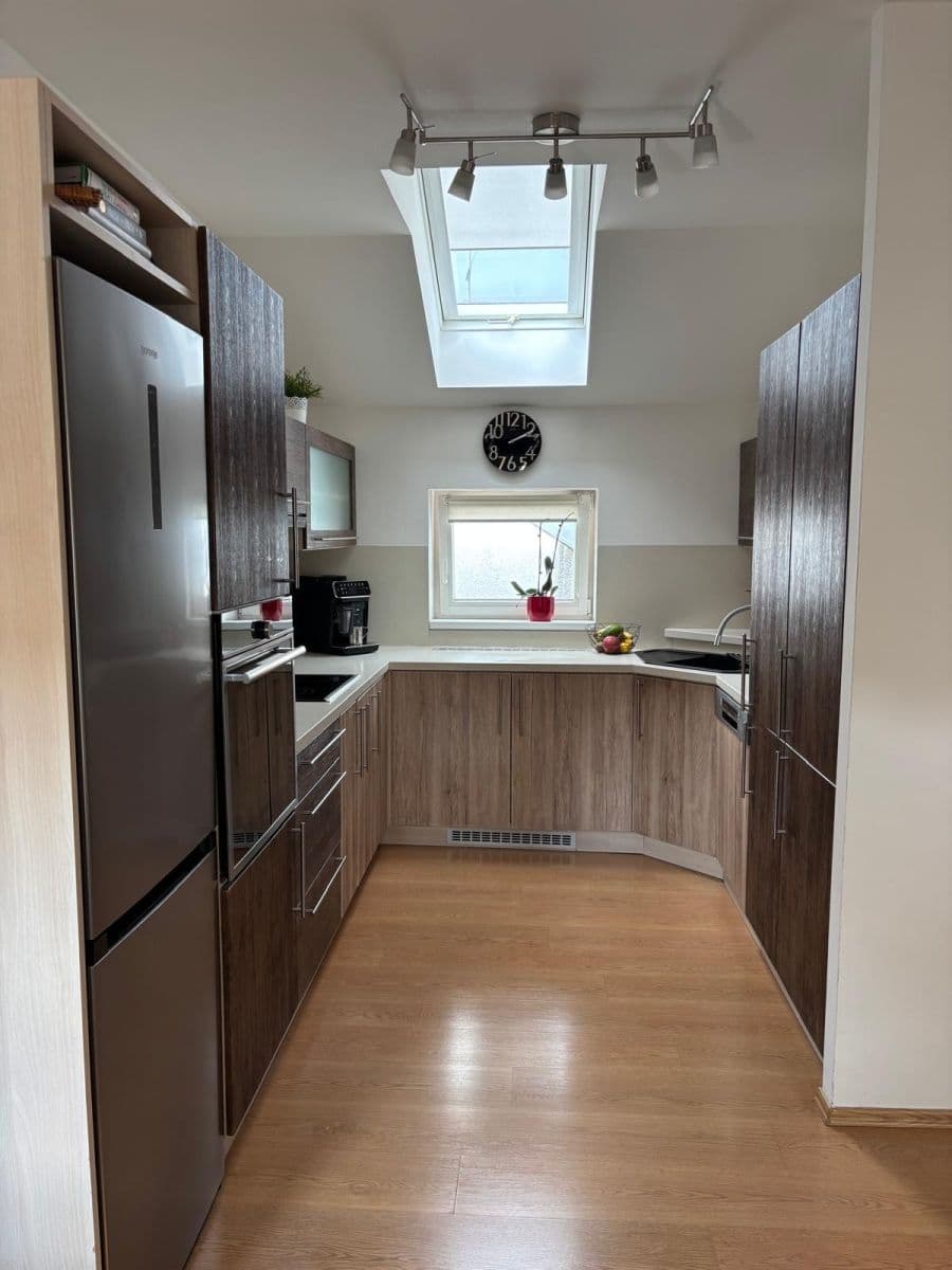 Predaj bytu 3-izbový 84 m², Dómská, Litoměřice, Ústecký kraj Predaj bytu 3-izbový 84 m², Dómská, Litoměřice, Ústecký kraj