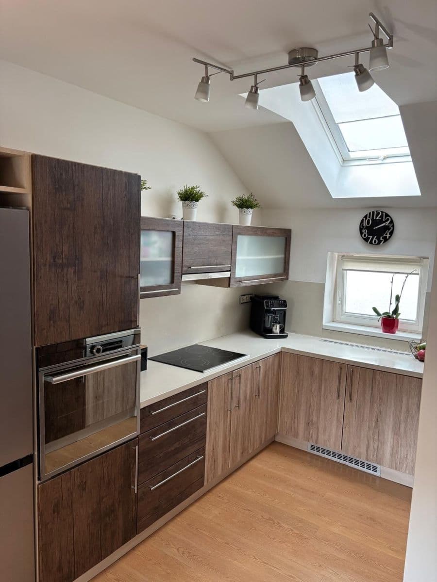 Predaj bytu 3-izbový 84 m², Dómská, Litoměřice, Ústecký kraj Predaj bytu 3-izbový 84 m², Dómská, Litoměřice, Ústecký kraj