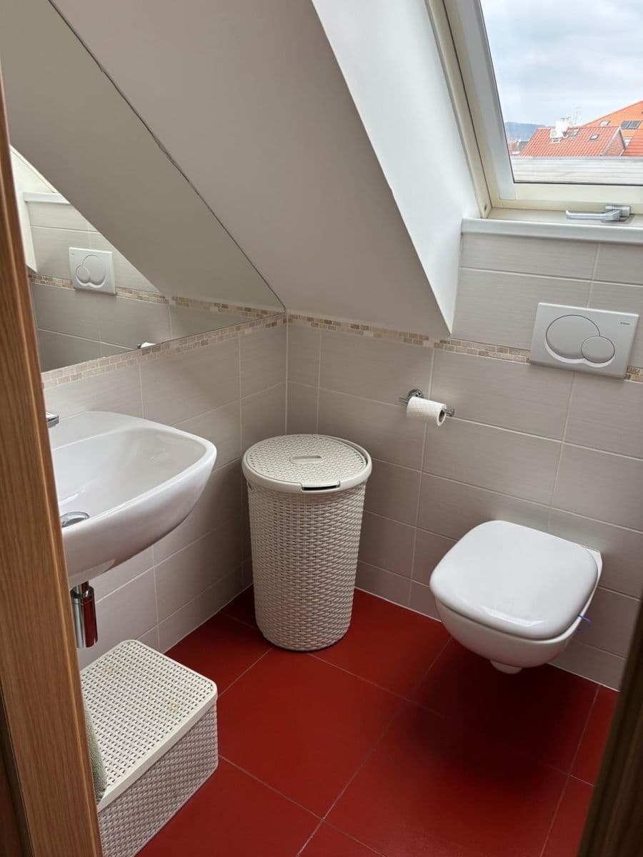 Predaj bytu 3-izbový 84 m², Dómská, Litoměřice, Ústecký kraj Predaj bytu 3-izbový 84 m², Dómská, Litoměřice, Ústecký kraj