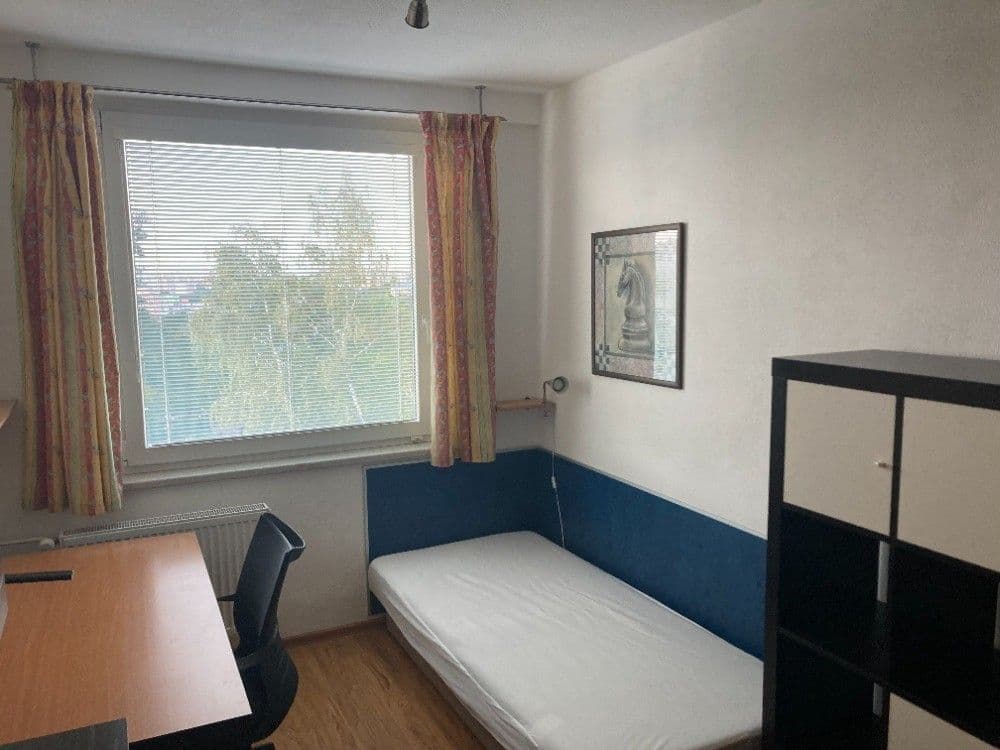 Prenájom bytu 4-izbový 90 m², Pertoldova, Praha, Praha Prenájom bytu 4-izbový 90 m², Pertoldova, Praha, Praha