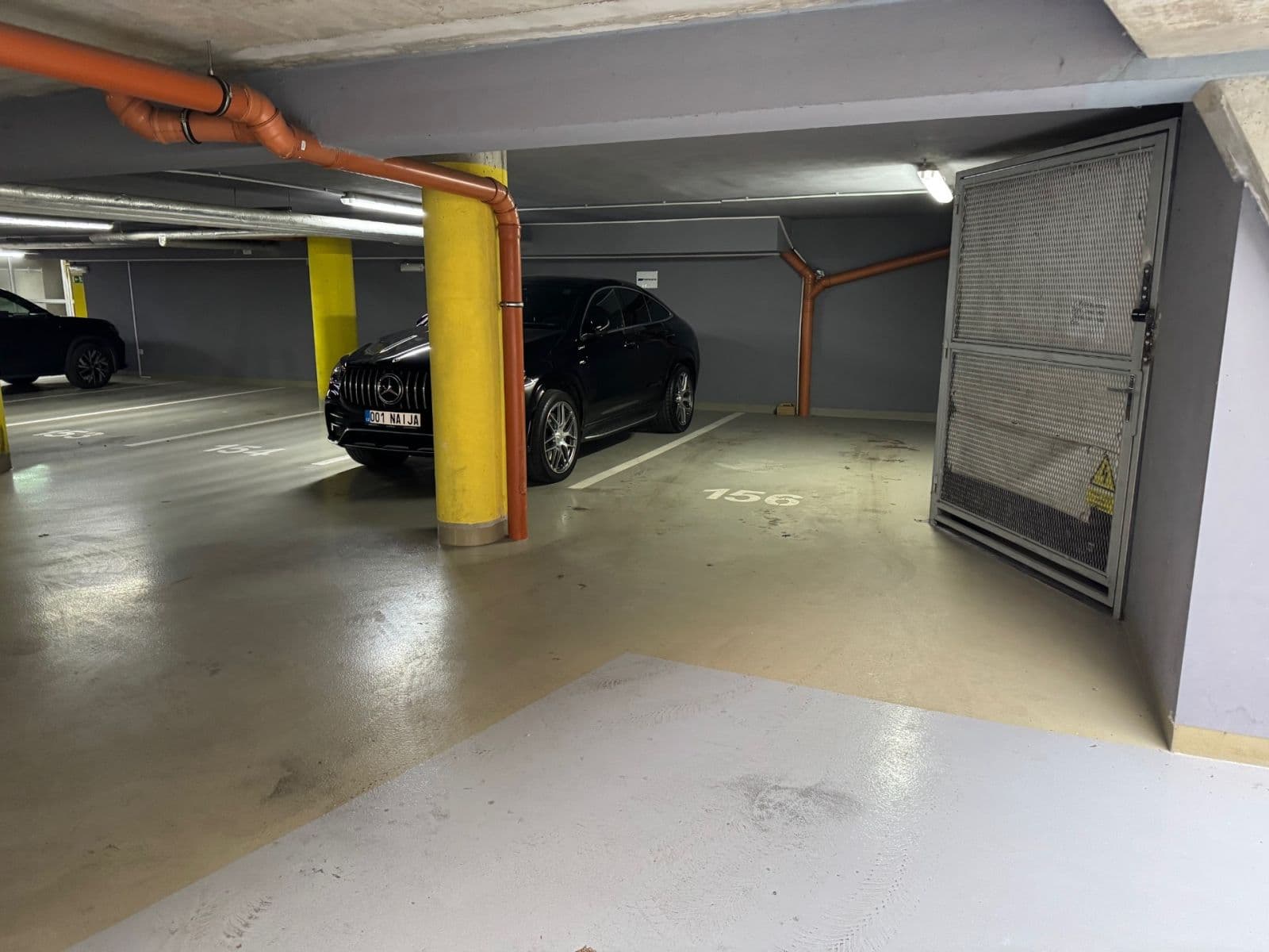 Predaj garáže 45 m², Na Harfě, Praha, Praha Predaj garáže 45 m², Na Harfě, Praha, Praha