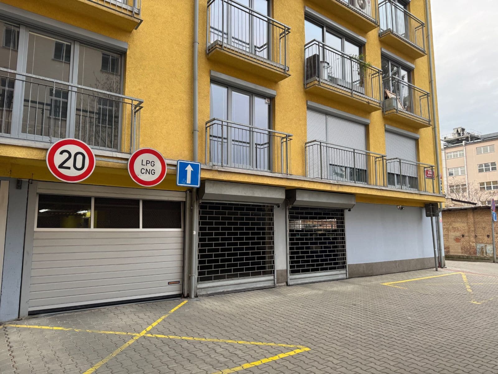 Predaj garáže 45 m², Na Harfě, Praha, Praha Predaj garáže 45 m², Na Harfě, Praha, Praha