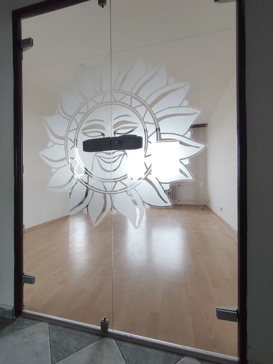 Prenájom bytu 3-izbový 75 m², Krylova, Znojmo, Jihomoravský kraj Prenájom bytu 3-izbový 75 m², Krylova, Znojmo, Jihomoravský kraj