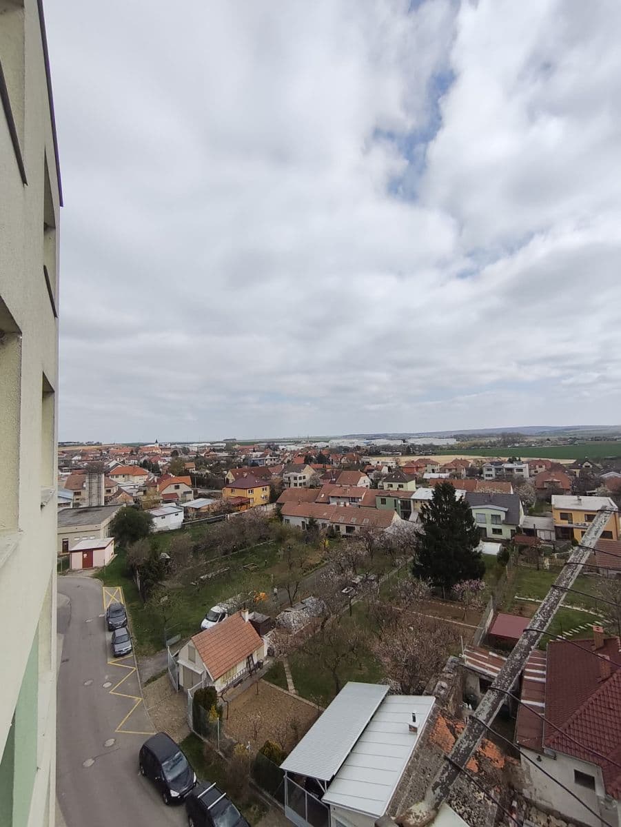 Prenájom bytu 3-izbový 75 m², Krylova, Znojmo, Jihomoravský kraj Prenájom bytu 3-izbový 75 m², Krylova, Znojmo, Jihomoravský kraj