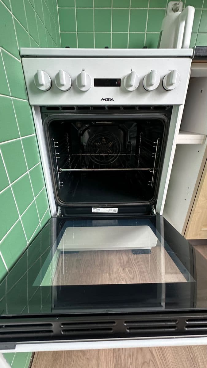 Prenájom bytu 1-izbový 39 m², U Vesny, Praha, Praha Prenájom bytu 1-izbový 39 m², U Vesny, Praha, Praha