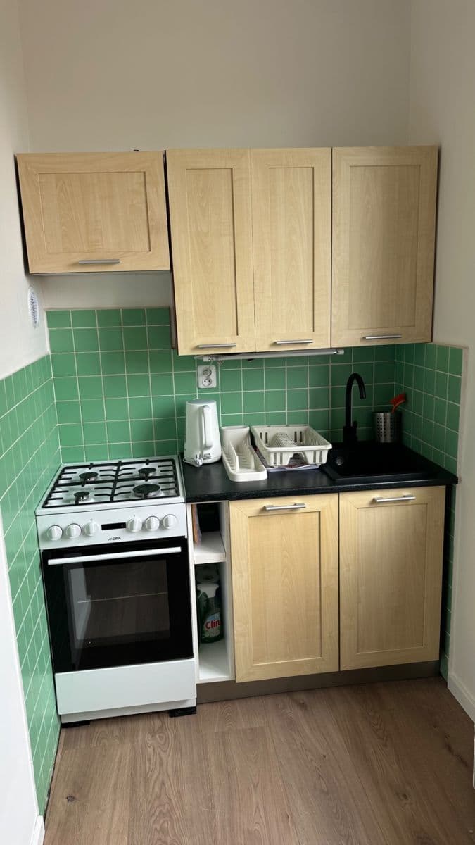 Prenájom bytu 1-izbový 39 m², U Vesny, Praha, Praha Prenájom bytu 1-izbový 39 m², U Vesny, Praha, Praha