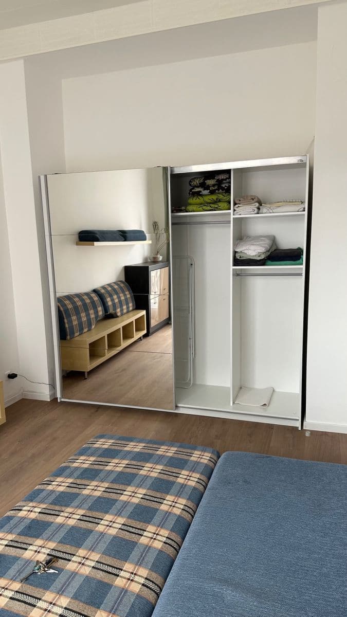Prenájom bytu 1-izbový 39 m², U Vesny, Praha, Praha Prenájom bytu 1-izbový 39 m², U Vesny, Praha, Praha