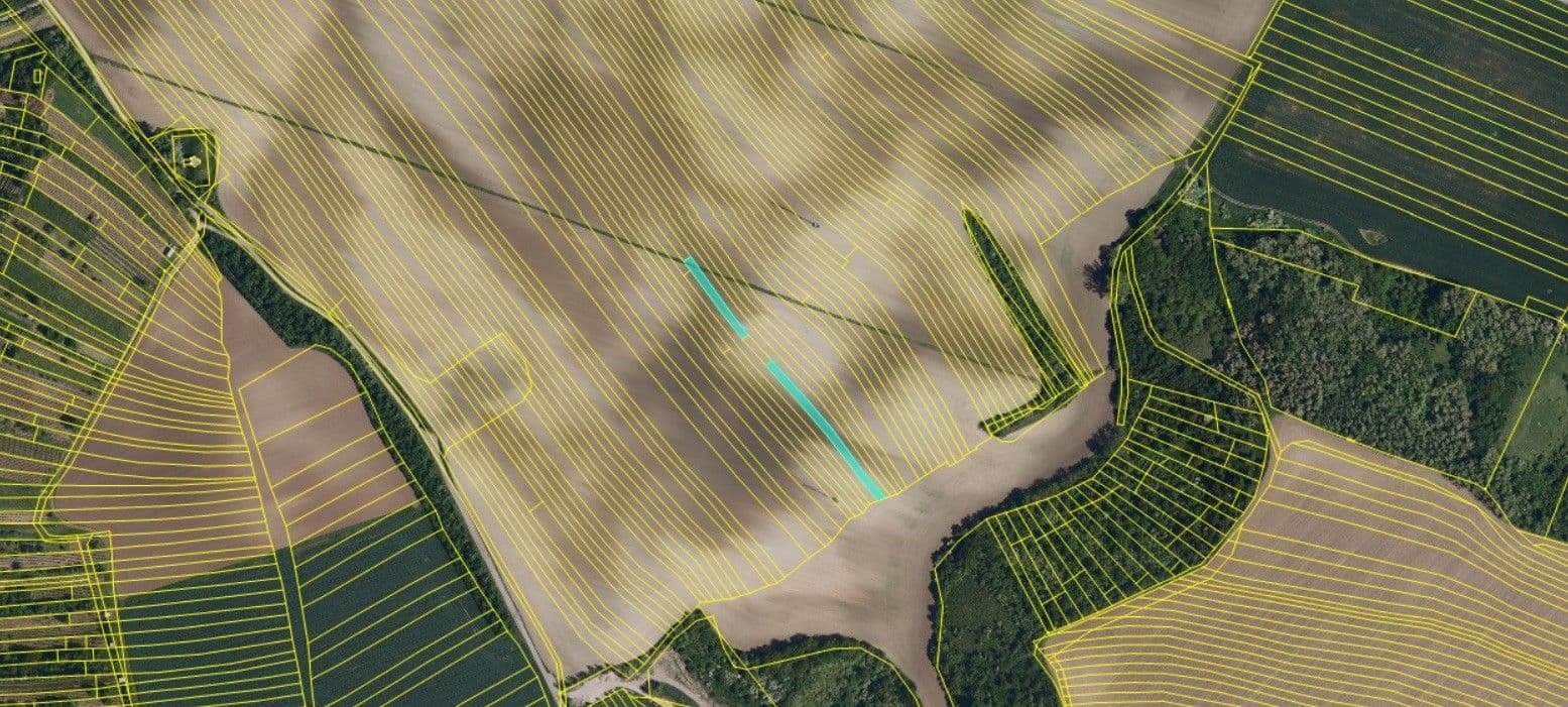 Predaj pozemku 16.000 m², Uherčice, Jihomoravský kraj Predaj pozemku 16.000 m², Uherčice, Jihomoravský kraj