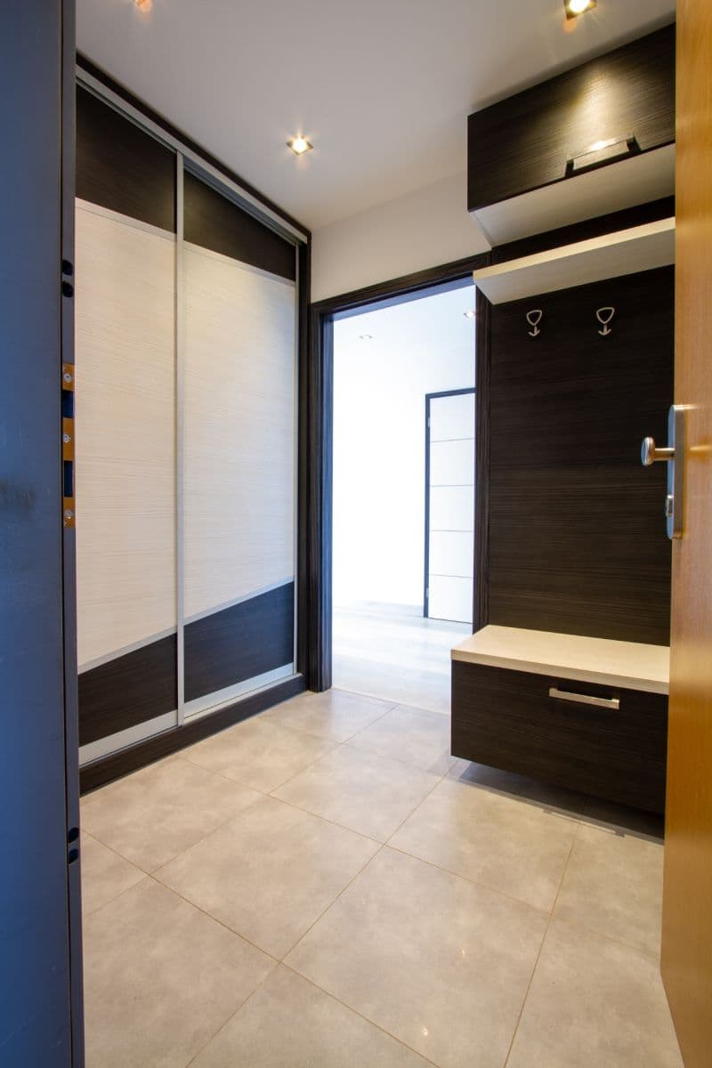 Prenájom bytu 3-izbový 66 m², Třebenická, Praha, Praha Prenájom bytu 3-izbový 66 m², Třebenická, Praha, Praha