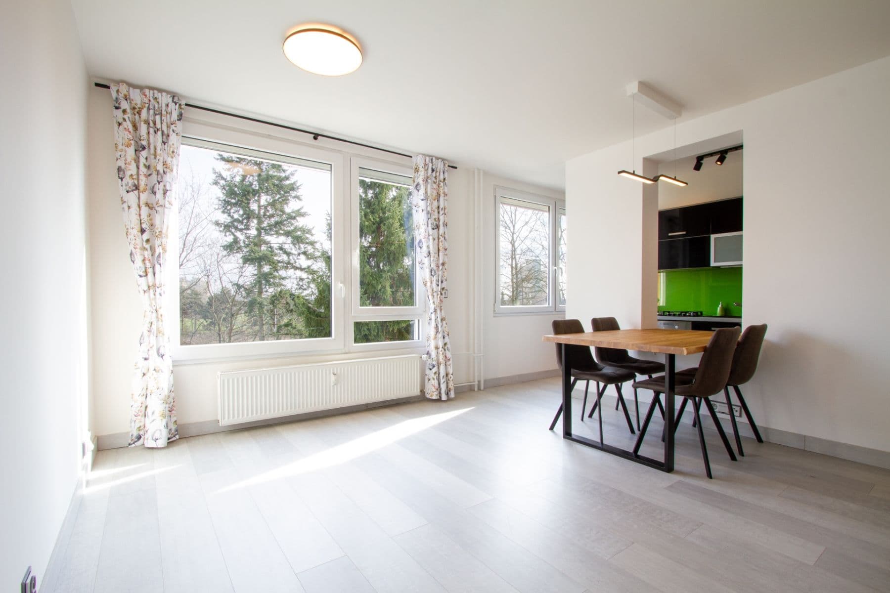 Prenájom bytu 3-izbový 66 m², Třebenická, Praha, Praha Prenájom bytu 3-izbový 66 m², Třebenická, Praha, Praha