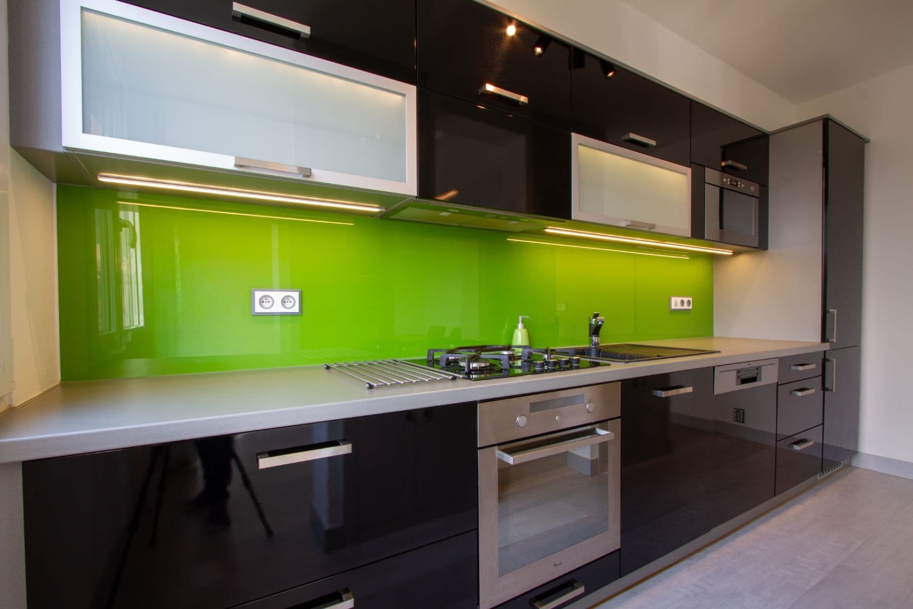 Prenájom bytu 3-izbový 66 m², Třebenická, Praha, Praha Prenájom bytu 3-izbový 66 m², Třebenická, Praha, Praha