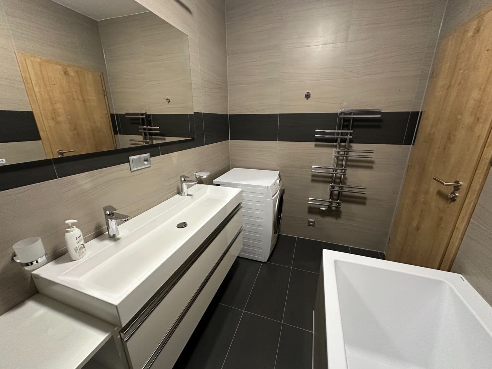 Prenájom bytu 3-izbový 84 m², České Vrbné, České Budějovice, Jihočeský kraj Prenájom bytu 3-izbový 84 m², České Vrbné, České Budějovice, Jihočeský kraj