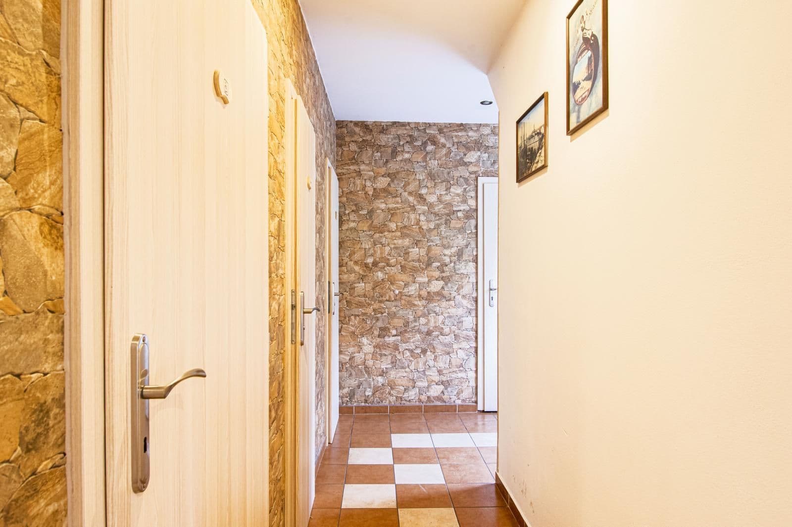 Predaj domu 464 m², pozemek 549 m², Rajnochovice, Zlínský kraj Predaj domu 464 m², pozemek 549 m², Rajnochovice, Zlínský kraj