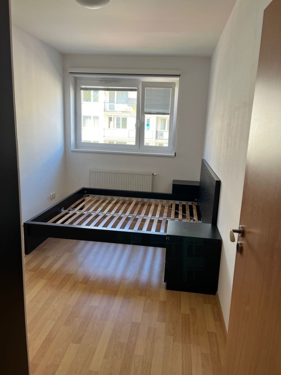 Prenájom bytu 2-izbový 55 m², U Slovanky, Praha, Praha Prenájom bytu 2-izbový 55 m², U Slovanky, Praha, Praha