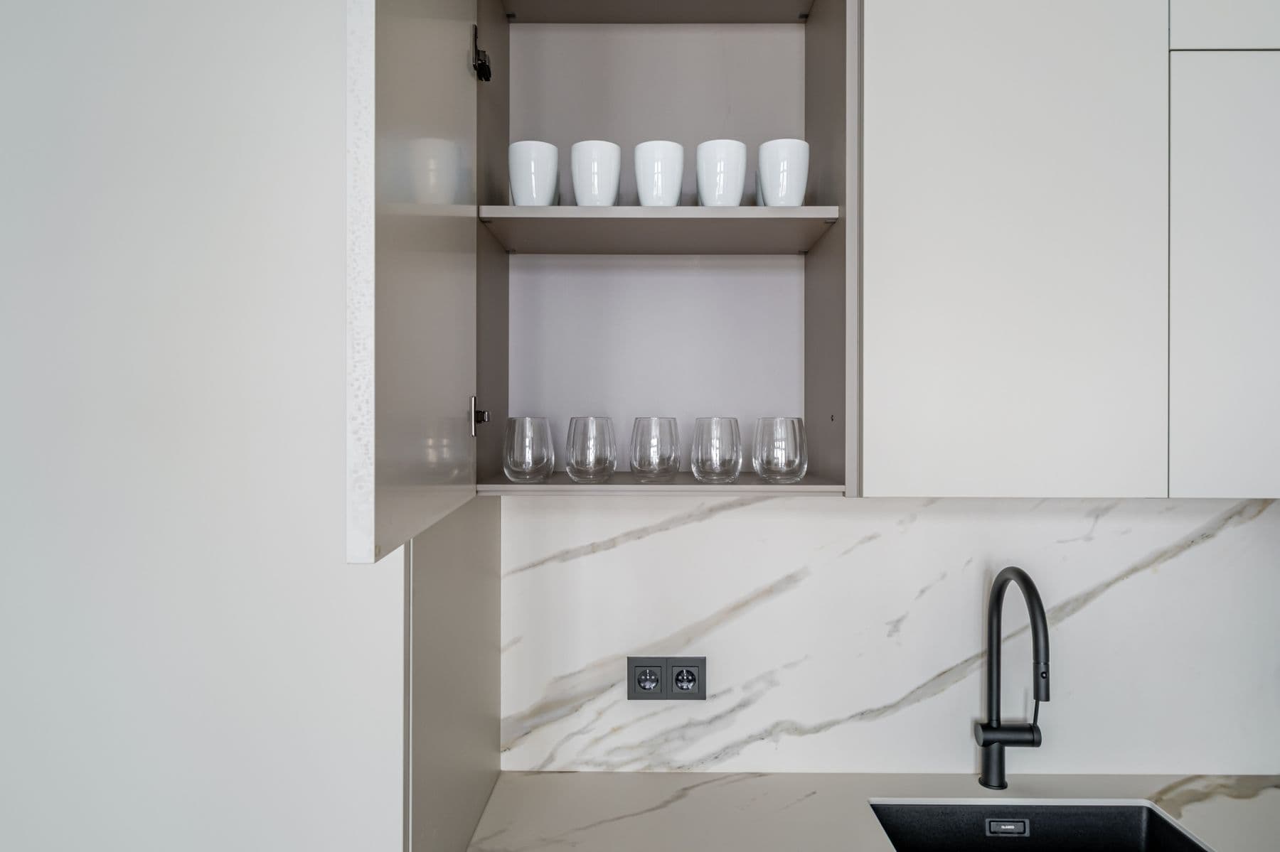 Prenájom bytu 76 m², U Kanálky, Praha, Praha Prenájom bytu 76 m², U Kanálky, Praha, Praha