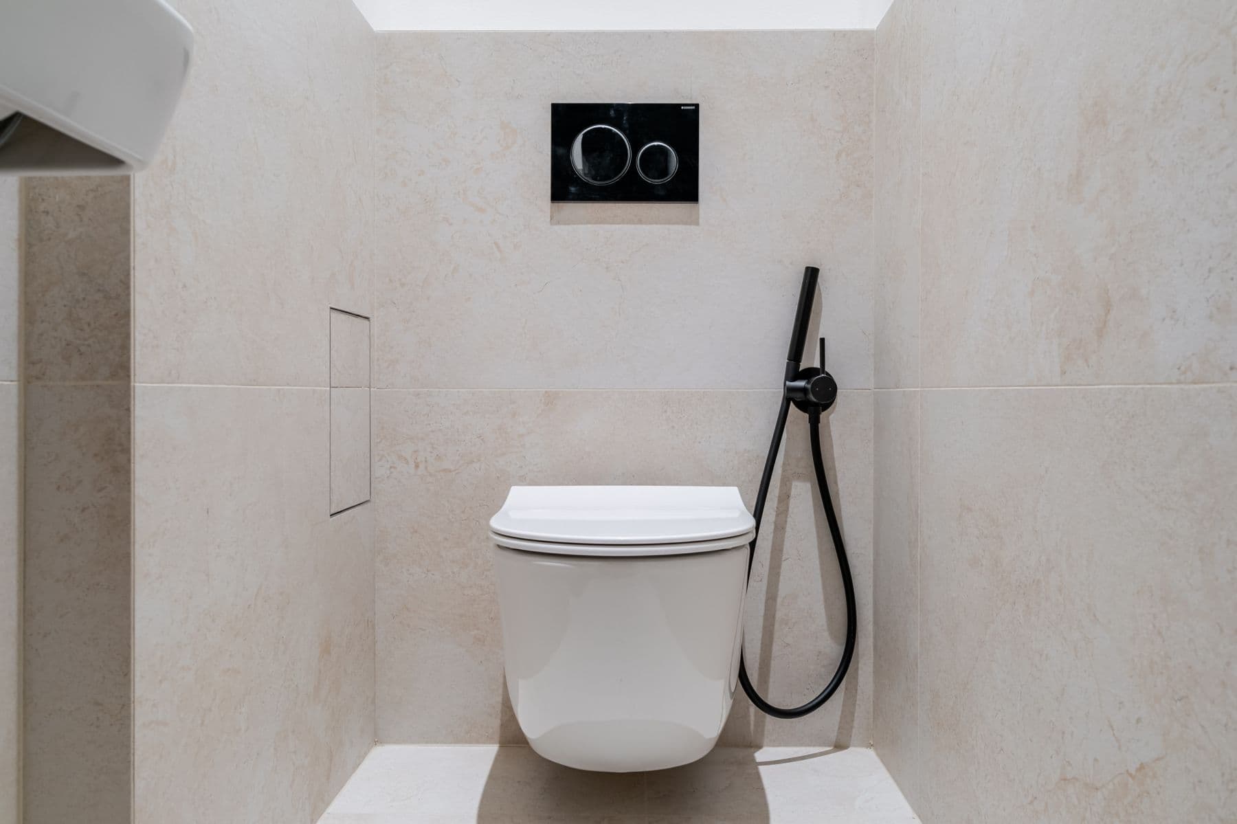 Prenájom bytu 76 m², U Kanálky, Praha, Praha Prenájom bytu 76 m², U Kanálky, Praha, Praha