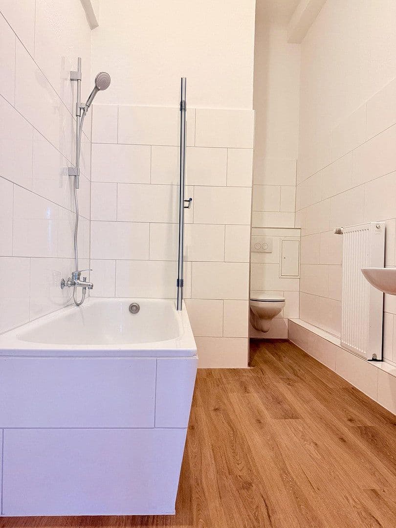 Prenájom bytu 2-izbový 56 m², Hafenstraße 44, Bremerhaven, Brémy Prenájom bytu 2-izbový 56 m², Hafenstraße 44, Bremerhaven, Brémy