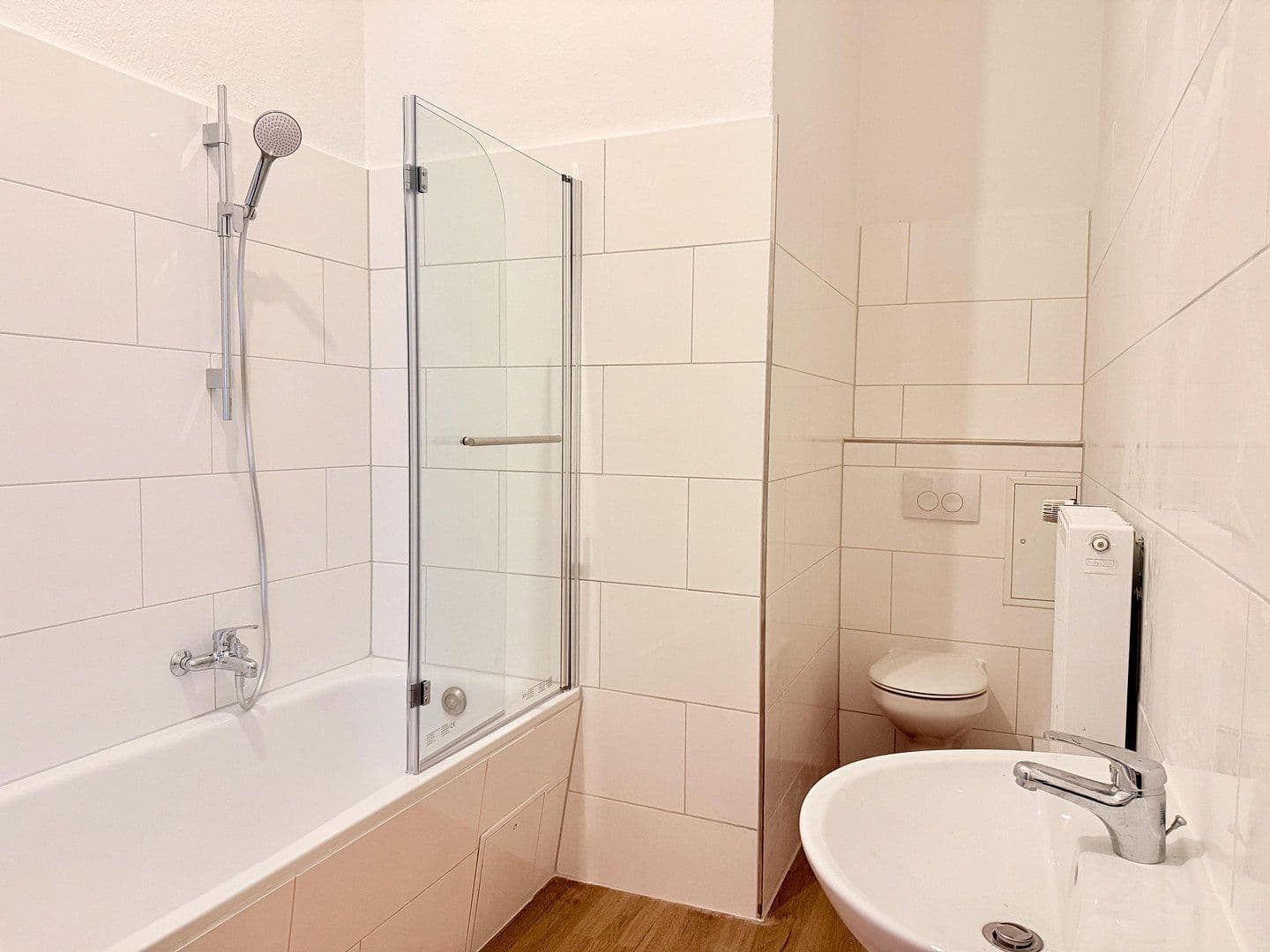 Prenájom bytu 2-izbový 56 m², Hafenstraße 44, Bremerhaven, Brémy Prenájom bytu 2-izbový 56 m², Hafenstraße 44, Bremerhaven, Brémy