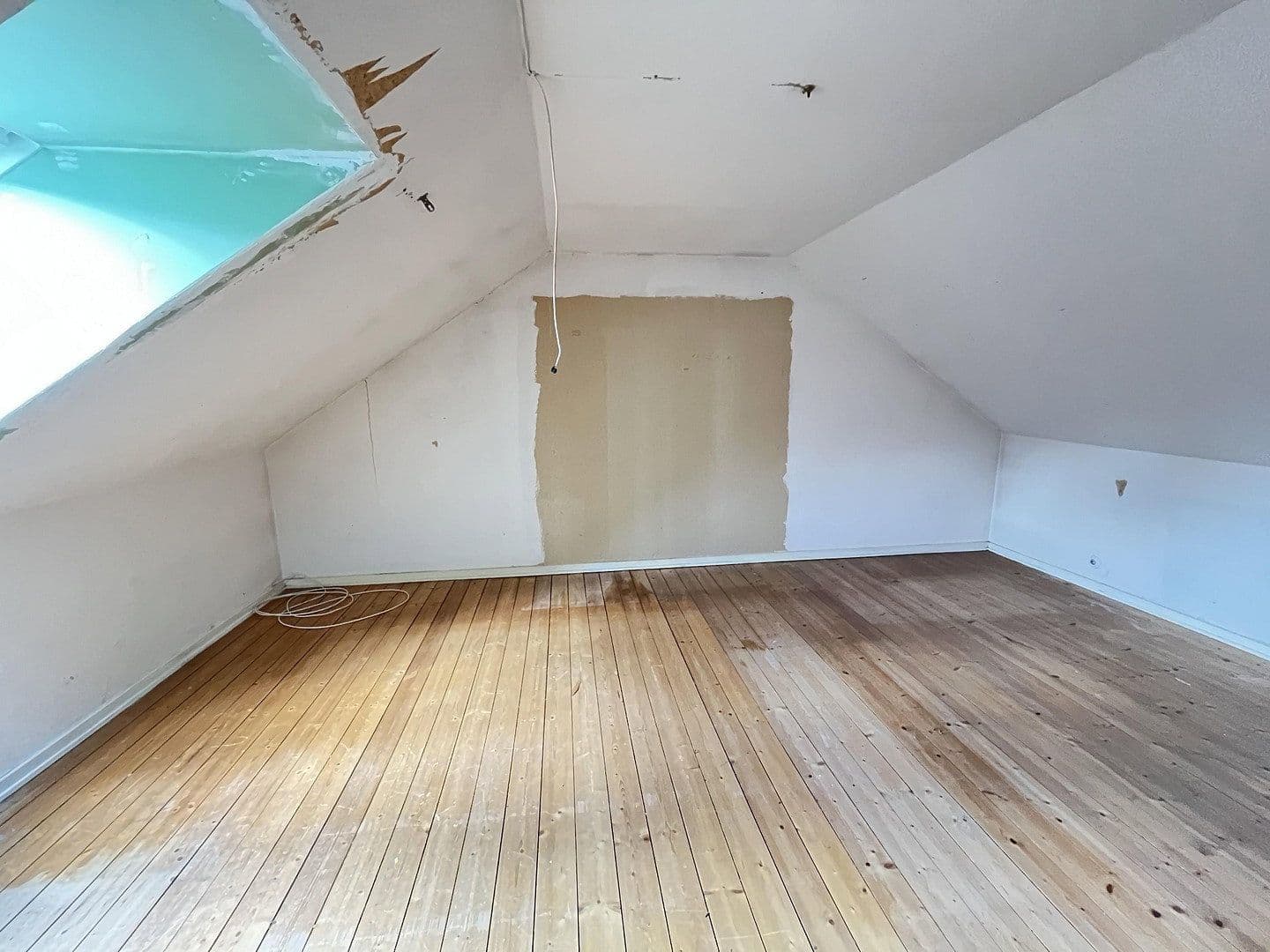 Predaj domu 106 m², pozemek 385 m², Hamburg, Hamburg Predaj domu 106 m², pozemek 385 m², Hamburg, Hamburg