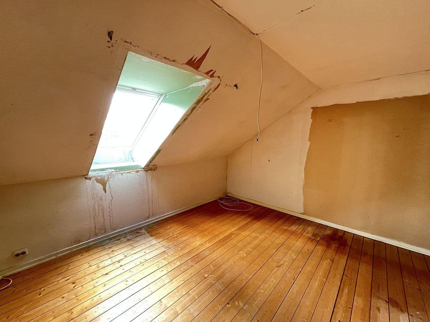 Predaj domu 106 m², pozemek 385 m², Hamburg, Hamburg Predaj domu 106 m², pozemek 385 m², Hamburg, Hamburg