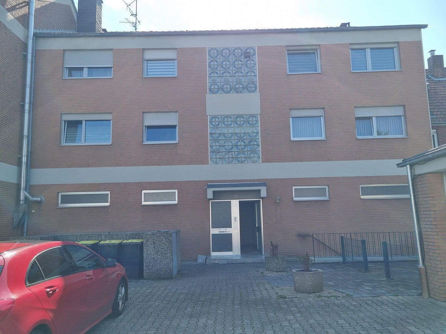 Predaj bytu 3-izbový 80 m², Eifelring 75, Euskirchen, Severné Porýnie - Westfálsko Predaj bytu 3-izbový 80 m², Eifelring 75, Euskirchen, Severné Porýnie - Westfálsko