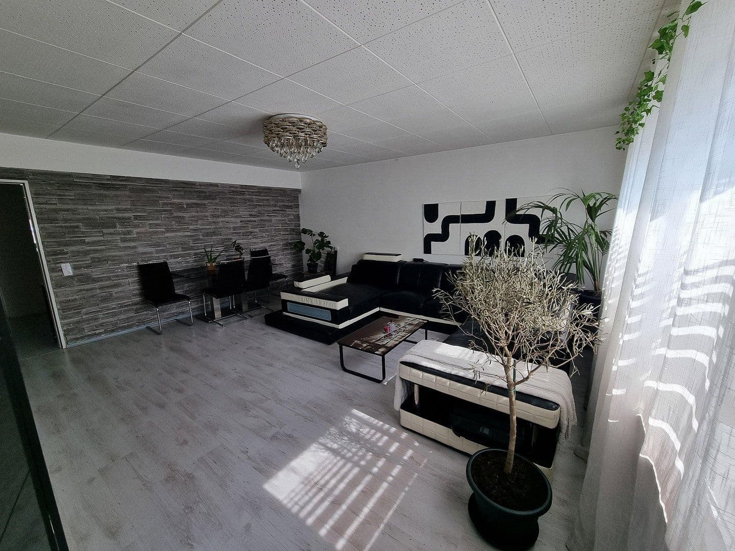 Predaj bytu 3-izbový 80 m², Eifelring 75, Euskirchen, Severné Porýnie - Westfálsko Predaj bytu 3-izbový 80 m², Eifelring 75, Euskirchen, Severné Porýnie - Westfálsko