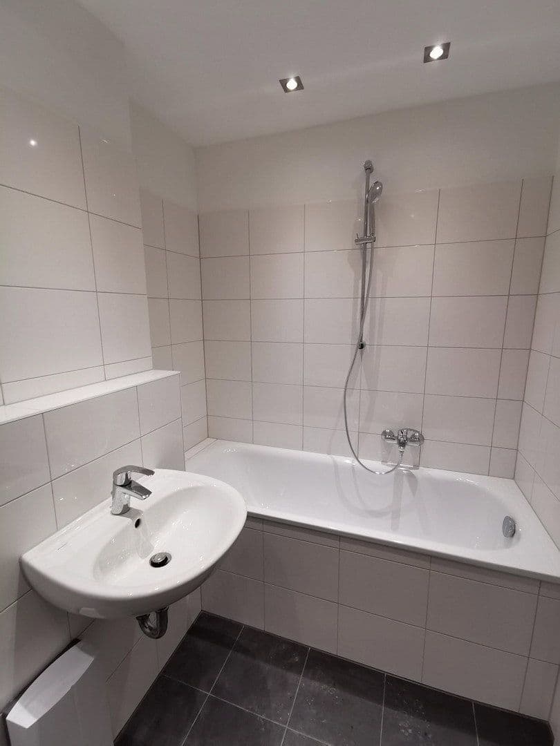 Prenájom bytu 1-izbový 30 m², Düsseldorf, Severné Porýnie - Westfálsko Prenájom bytu 1-izbový 30 m², Düsseldorf, Severné Porýnie - Westfálsko