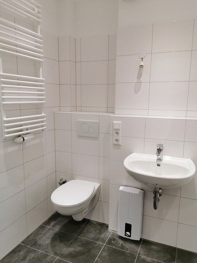 Prenájom bytu 1-izbový 30 m², Düsseldorf, Severné Porýnie - Westfálsko Prenájom bytu 1-izbový 30 m², Düsseldorf, Severné Porýnie - Westfálsko