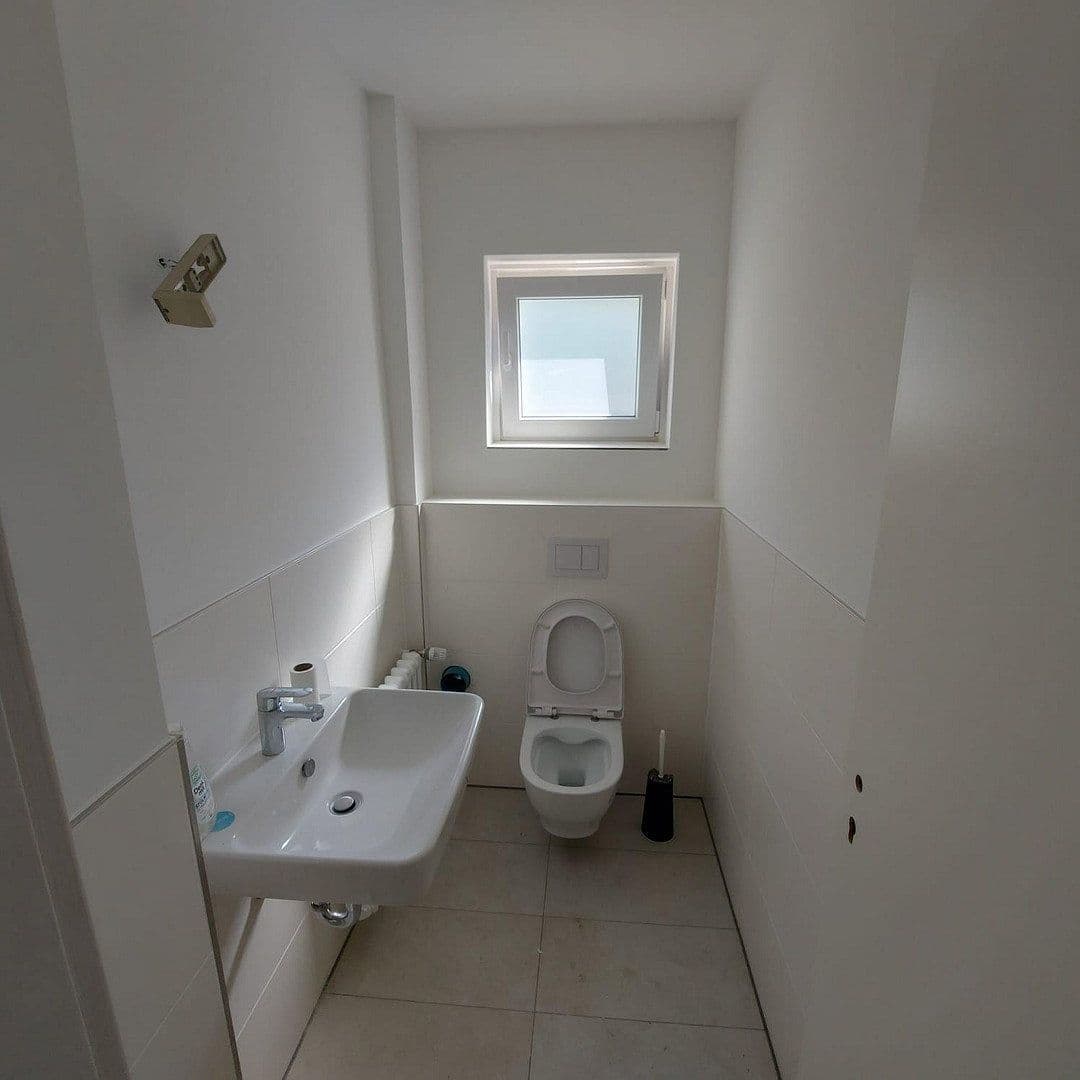 Prenájom bytu 3-izbový 87 m², Enggasse 29, Bonn, Severné Porýnie - Westfálsko Prenájom bytu 3-izbový 87 m², Enggasse 29, Bonn, Severné Porýnie - Westfálsko