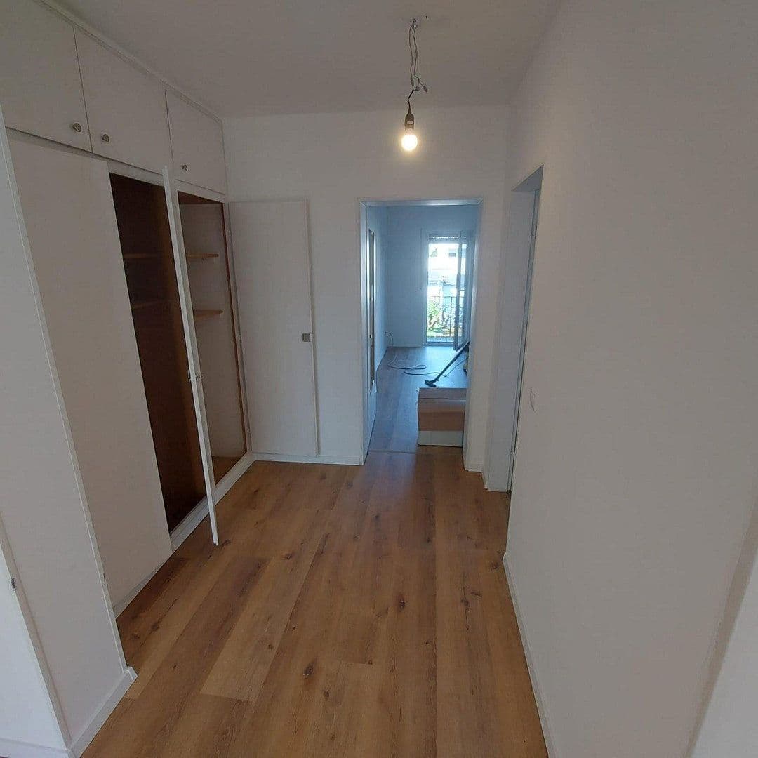 Prenájom bytu 3-izbový 87 m², Enggasse 29, Bonn, Severné Porýnie - Westfálsko Prenájom bytu 3-izbový 87 m², Enggasse 29, Bonn, Severné Porýnie - Westfálsko