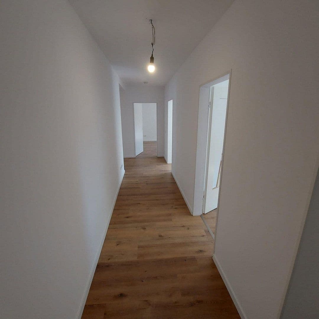 Prenájom bytu 3-izbový 87 m², Enggasse 29, Bonn, Severné Porýnie - Westfálsko Prenájom bytu 3-izbový 87 m², Enggasse 29, Bonn, Severné Porýnie - Westfálsko