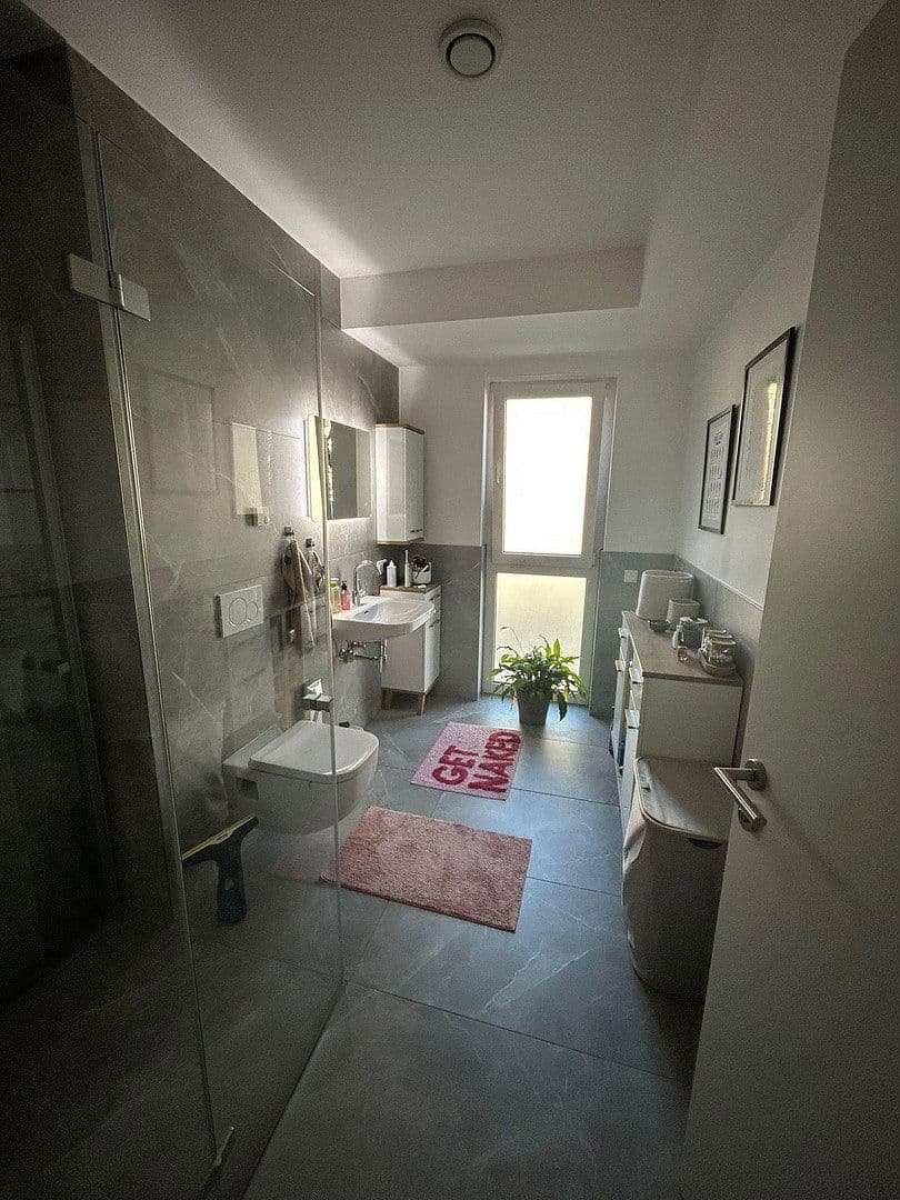 Prenájom bytu 2-izbový 58 m², Prinz-Ferdinand-Str. 144, Krefeld, Severné Porýnie - Westfálsko Prenájom bytu 2-izbový 58 m², Prinz-Ferdinand-Str. 144, Krefeld, Severné Porýnie - Westfálsko