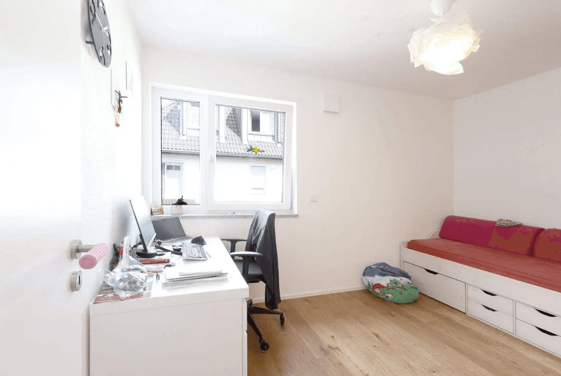 Predaj domu 148 m², pozemek 150 m², Erlangen, Bavorsko Predaj domu 148 m², pozemek 150 m², Erlangen, Bavorsko