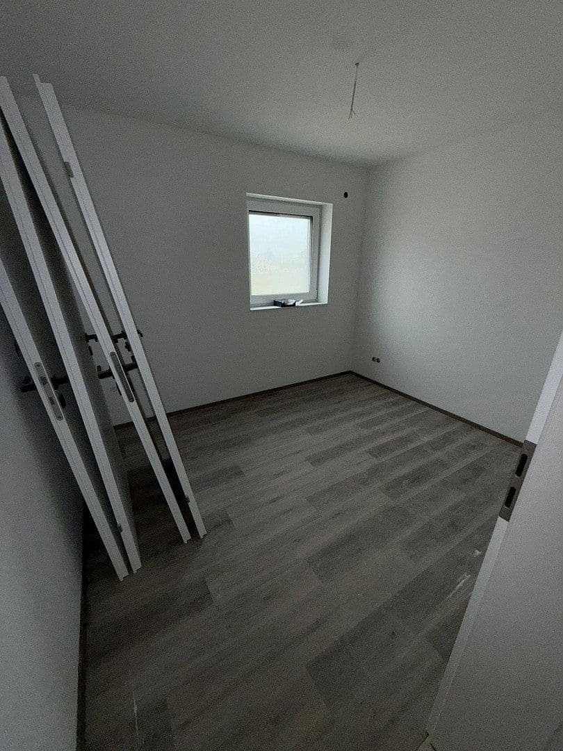 Prenájom domu 120 m², pozemek 328 m², Burgdorf, Dolné Sasko Prenájom domu 120 m², pozemek 328 m², Burgdorf, Dolné Sasko