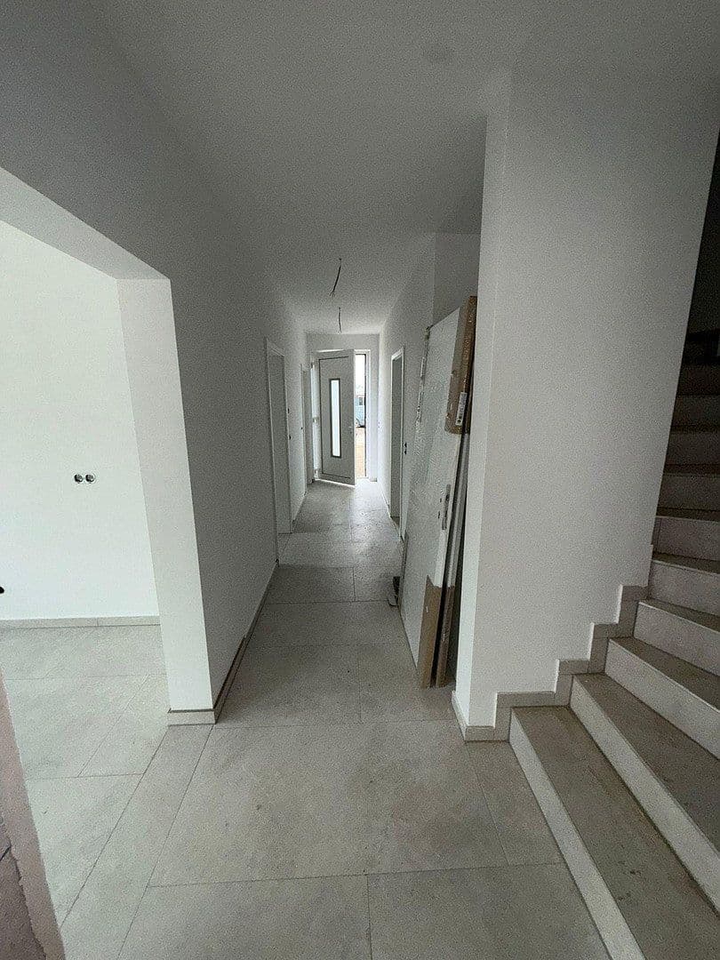 Prenájom domu 120 m², pozemek 328 m², Burgdorf, Dolné Sasko Prenájom domu 120 m², pozemek 328 m², Burgdorf, Dolné Sasko