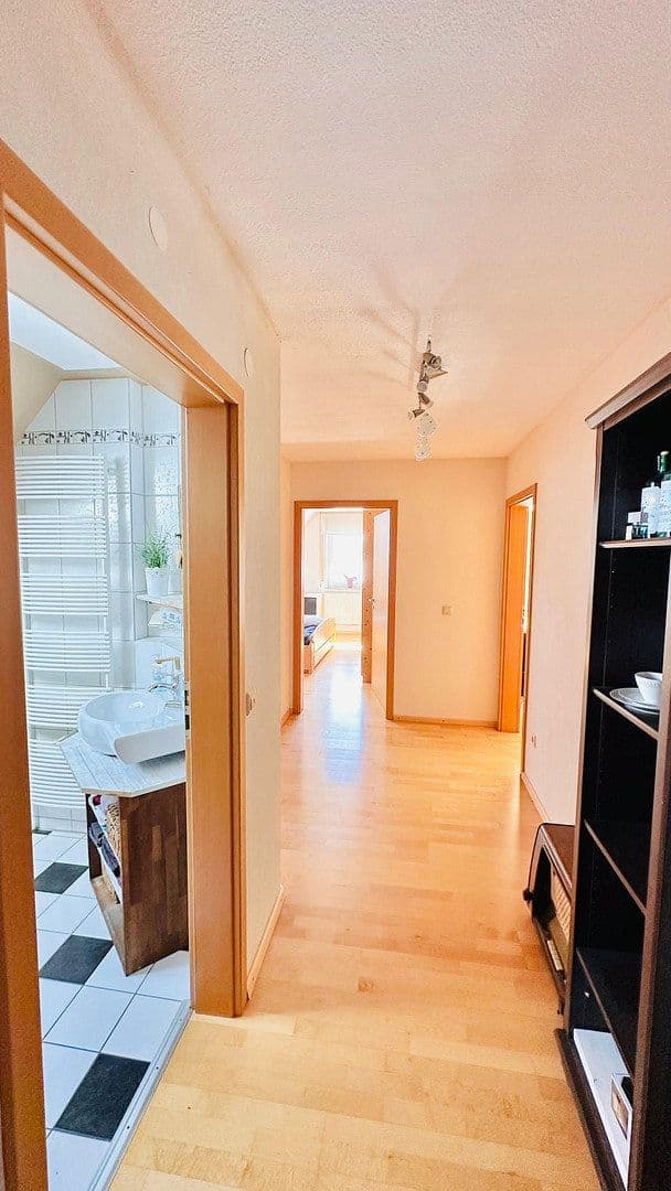 Predaj bytu 4-izbový 125 m², Hauptstraße 108 A, Schwegenheim, Porýnie-Falcko Predaj bytu 4-izbový 125 m², Hauptstraße 108 A, Schwegenheim, Porýnie-Falcko