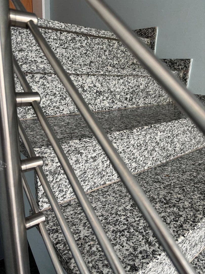 Predaj domu 335 m², pozemek 469 m², Bergische Landstraße 21, Rösrath, Severné Porýnie - Westfálsko Predaj domu 335 m², pozemek 469 m², Bergische Landstraße 21, Rösrath, Severné Porýnie - Westfálsko