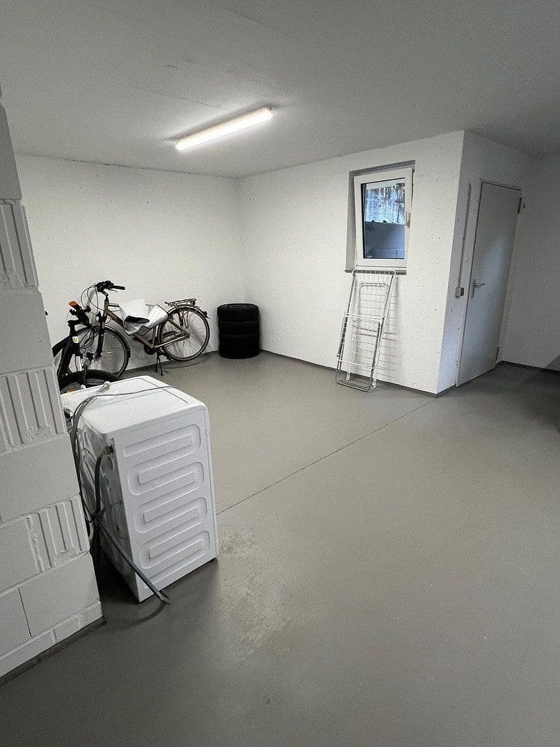 Predaj domu 335 m², pozemek 469 m², Bergische Landstraße 21, Rösrath, Severné Porýnie - Westfálsko Predaj domu 335 m², pozemek 469 m², Bergische Landstraße 21, Rösrath, Severné Porýnie - Westfálsko