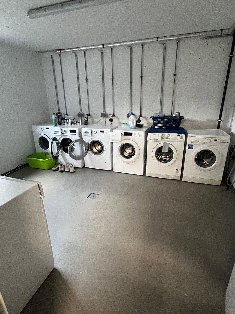 Predaj domu 335 m², pozemek 469 m², Bergische Landstraße 21, Rösrath, Severné Porýnie - Westfálsko Predaj domu 335 m², pozemek 469 m², Bergische Landstraße 21, Rösrath, Severné Porýnie - Westfálsko