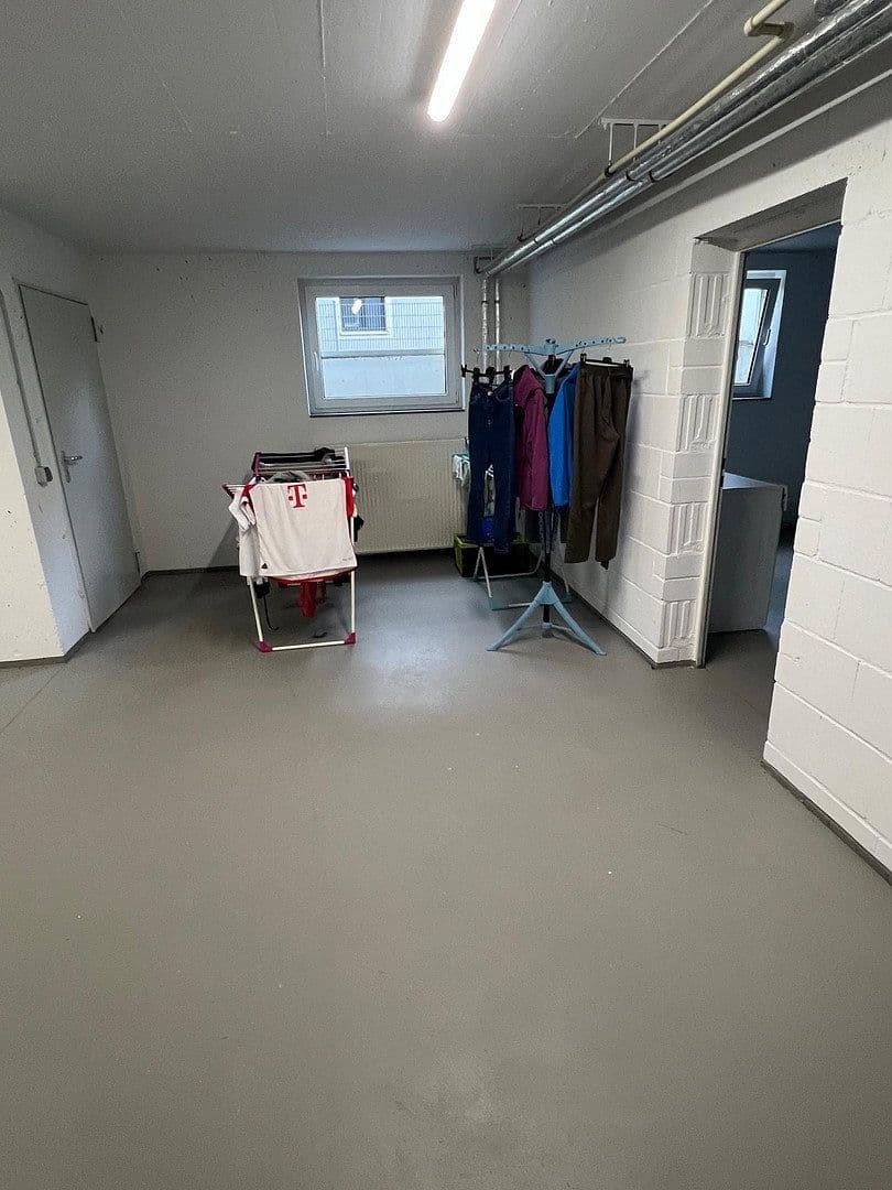 Predaj domu 335 m², pozemek 469 m², Bergische Landstraße 21, Rösrath, Severné Porýnie - Westfálsko Predaj domu 335 m², pozemek 469 m², Bergische Landstraße 21, Rösrath, Severné Porýnie - Westfálsko