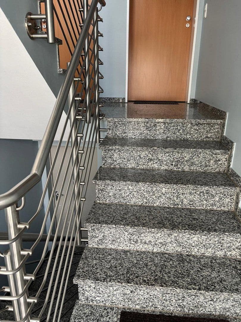 Predaj domu 335 m², pozemek 469 m², Bergische Landstraße 21, Rösrath, Severné Porýnie - Westfálsko Predaj domu 335 m², pozemek 469 m², Bergische Landstraße 21, Rösrath, Severné Porýnie - Westfálsko