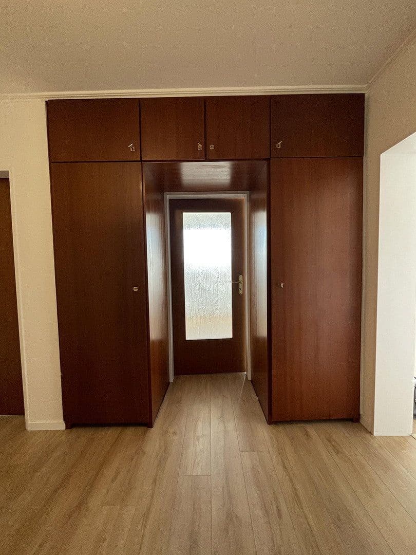 Prenájom bytu 2-izbový 90 m², Graf-Adolf-Straße 54, Bochum, Severné Porýnie - Westfálsko Prenájom bytu 2-izbový 90 m², Graf-Adolf-Straße 54, Bochum, Severné Porýnie - Westfálsko