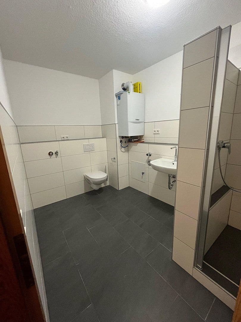 Prenájom bytu 3-izbový 80 m², Violinengässchen 4, Dillenburg, Hesensko Prenájom bytu 3-izbový 80 m², Violinengässchen 4, Dillenburg, Hesensko