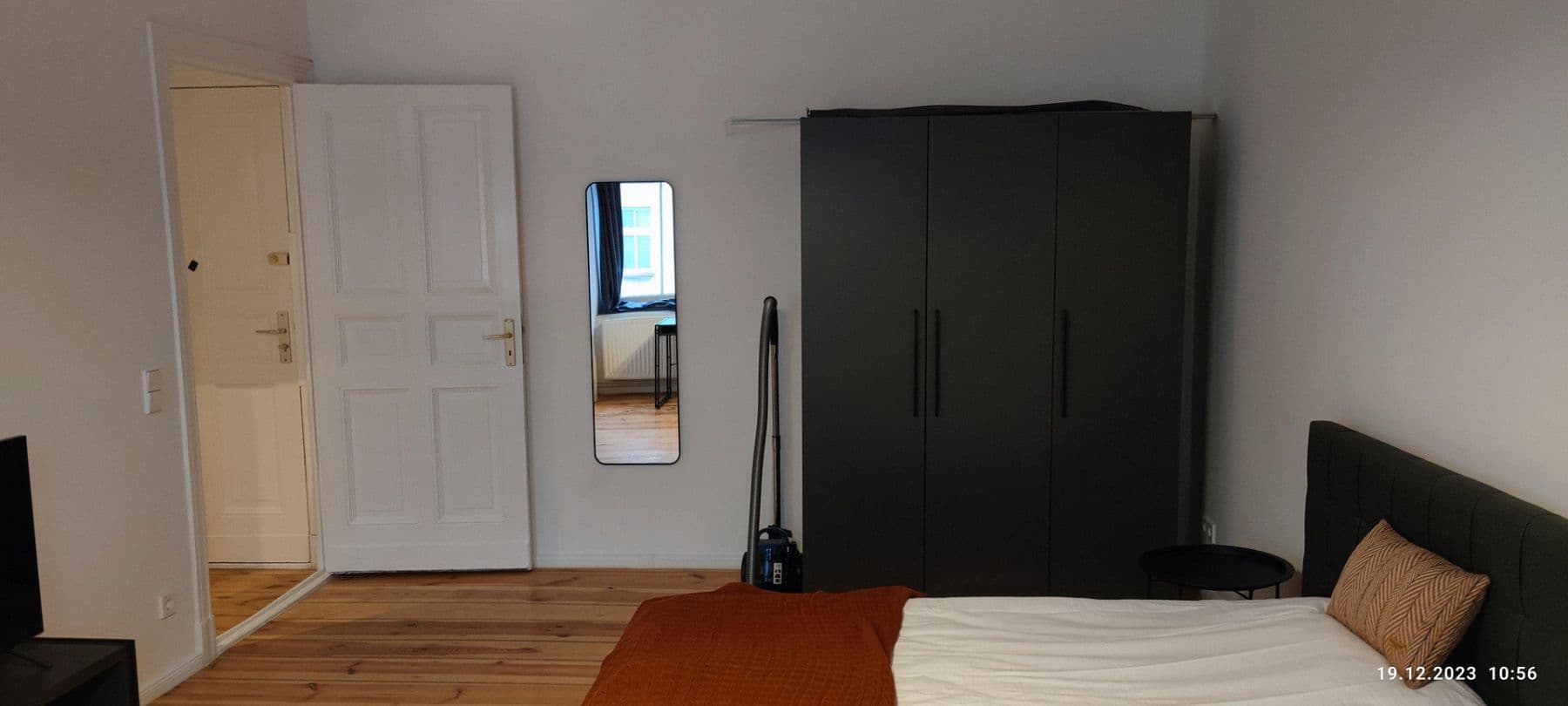 Prenájom bytu 2-izbový 65 m², Berlin, Berlín Prenájom bytu 2-izbový 65 m², Berlin, Berlín