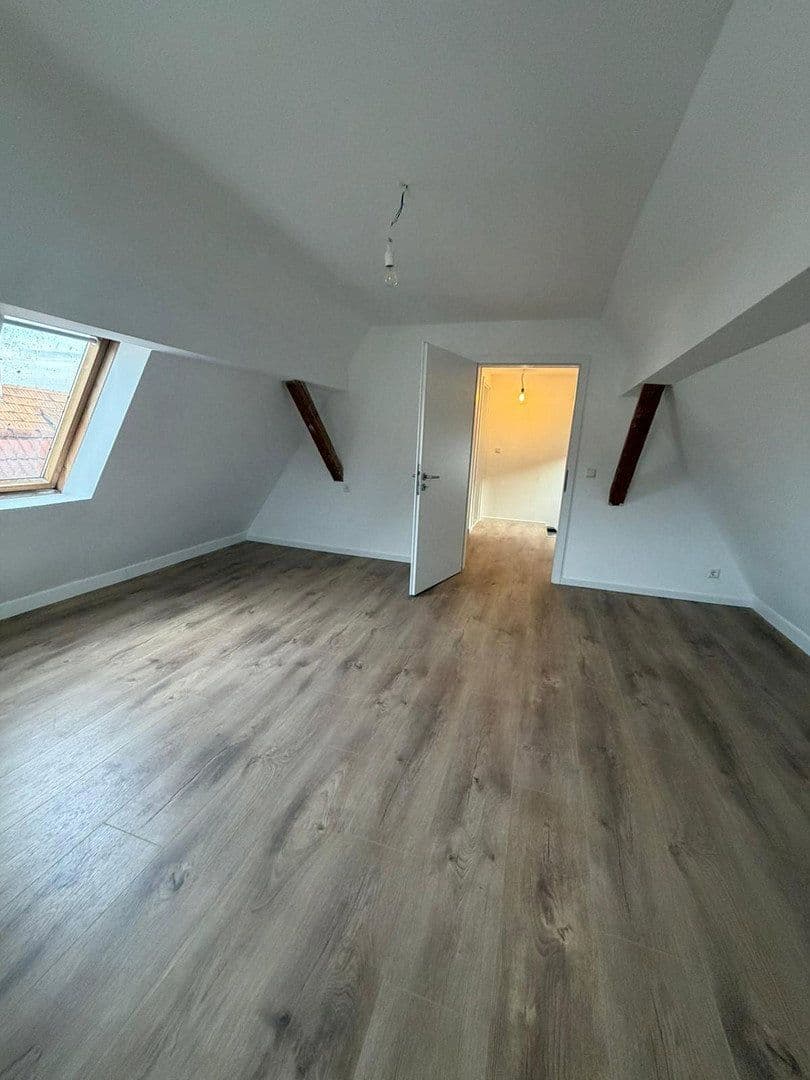 Predaj domu 130 m², pozemek 510 m², Kleinfischlingen, Porýnie-Falcko Predaj domu 130 m², pozemek 510 m², Kleinfischlingen, Porýnie-Falcko