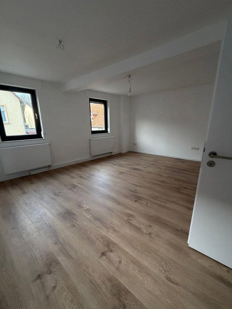 Predaj domu 130 m², pozemek 510 m², Kleinfischlingen, Porýnie-Falcko Predaj domu 130 m², pozemek 510 m², Kleinfischlingen, Porýnie-Falcko
