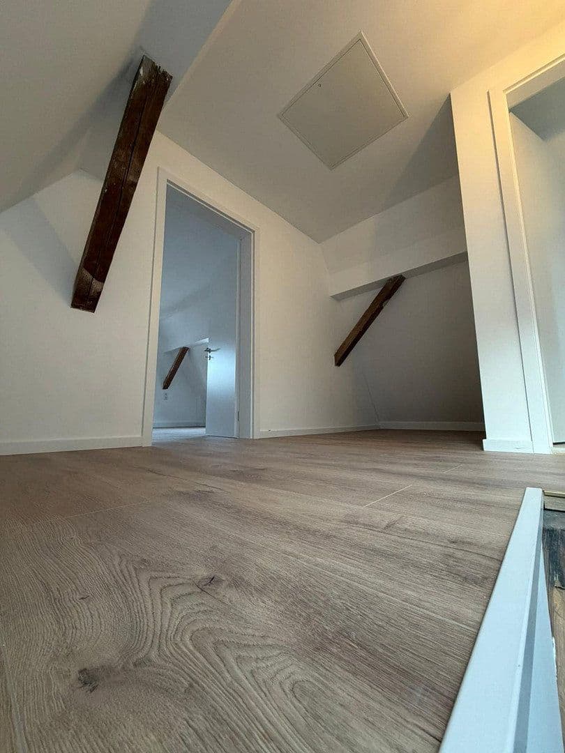 Predaj domu 130 m², pozemek 510 m², Kleinfischlingen, Porýnie-Falcko Predaj domu 130 m², pozemek 510 m², Kleinfischlingen, Porýnie-Falcko