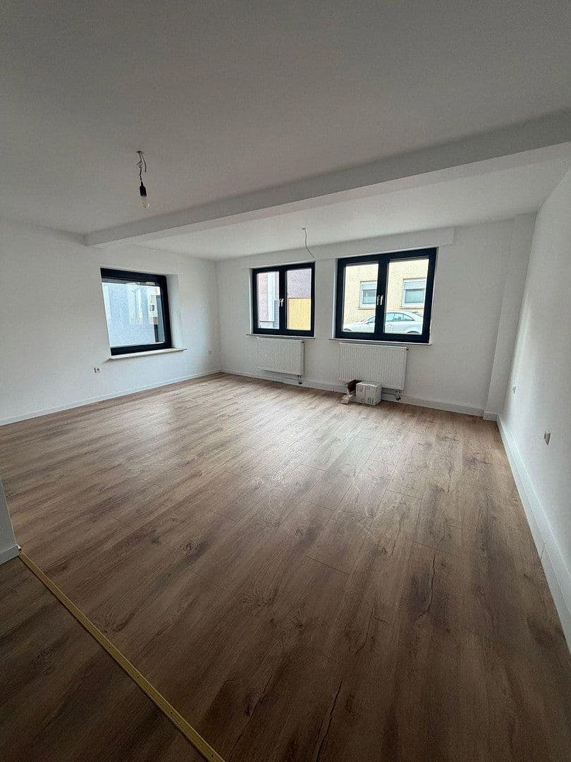 Predaj domu 130 m², pozemek 510 m², Kleinfischlingen, Porýnie-Falcko Predaj domu 130 m², pozemek 510 m², Kleinfischlingen, Porýnie-Falcko