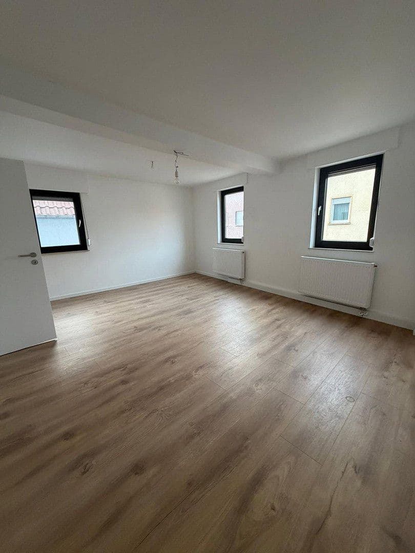 Predaj domu 130 m², pozemek 510 m², Kleinfischlingen, Porýnie-Falcko Predaj domu 130 m², pozemek 510 m², Kleinfischlingen, Porýnie-Falcko