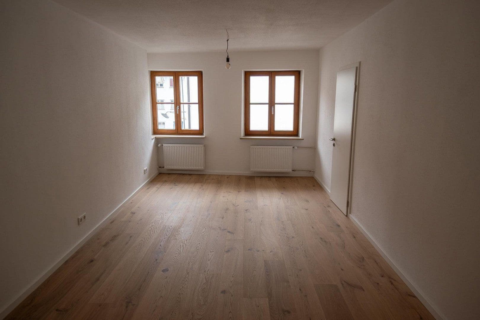 Predaj domu 130 m², pozemek 70 m², Jungmayrplatz 4, Bad Tölz, Bavorsko Predaj domu 130 m², pozemek 70 m², Jungmayrplatz 4, Bad Tölz, Bavorsko
